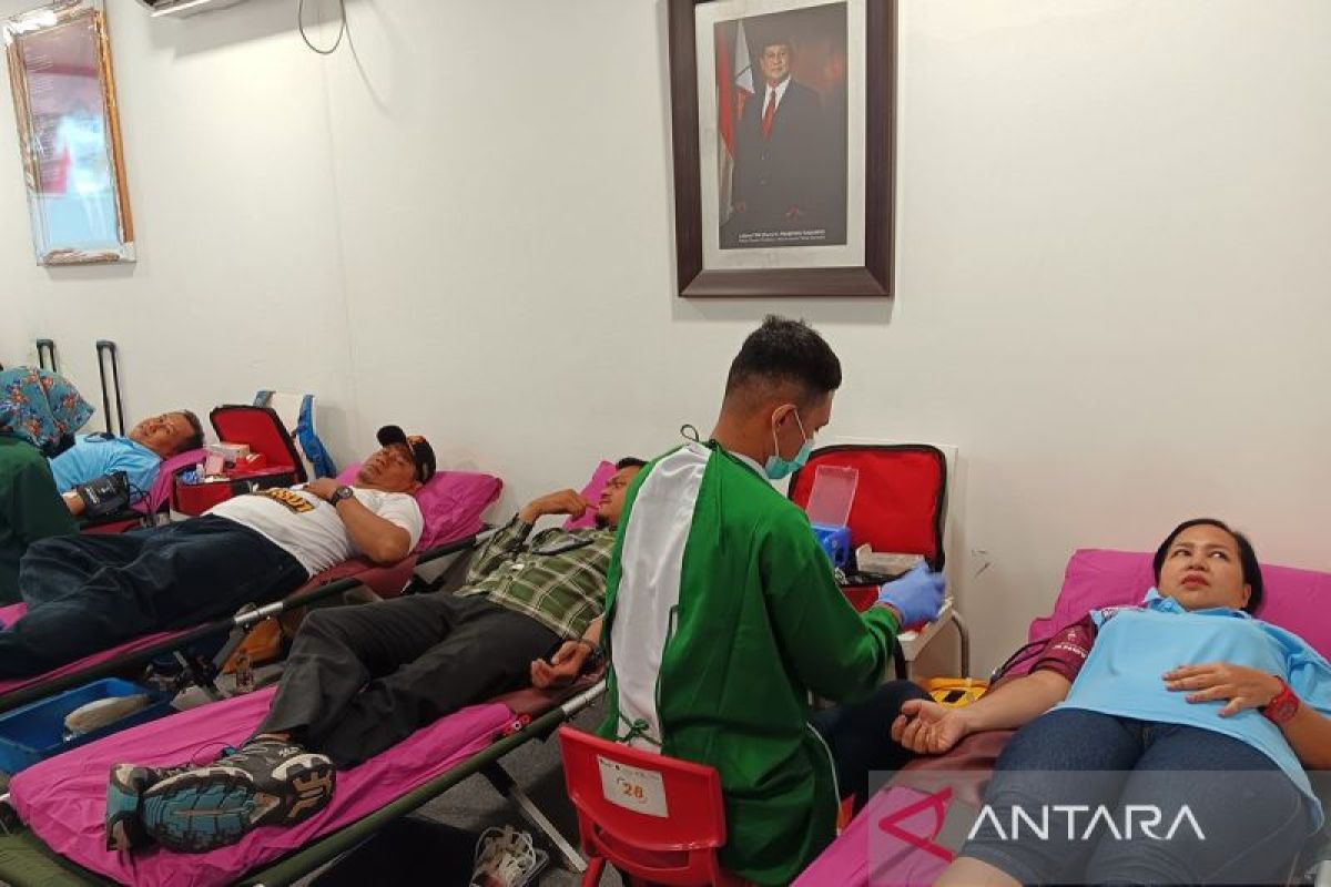 Relawan Prabowo 08 gelar donor darah bagi publik