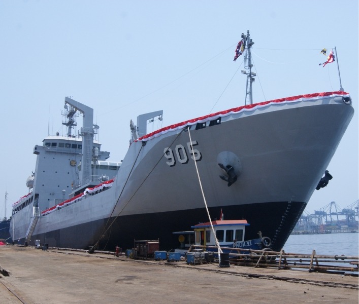 KRI Tarakan 905: Kapal Tanker Produksi Lokal Dengan Kemampuan RAS System